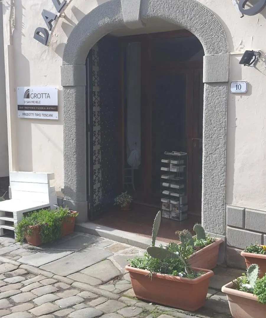 La Grotta San Michele Hotel Montevettolini Vendégház