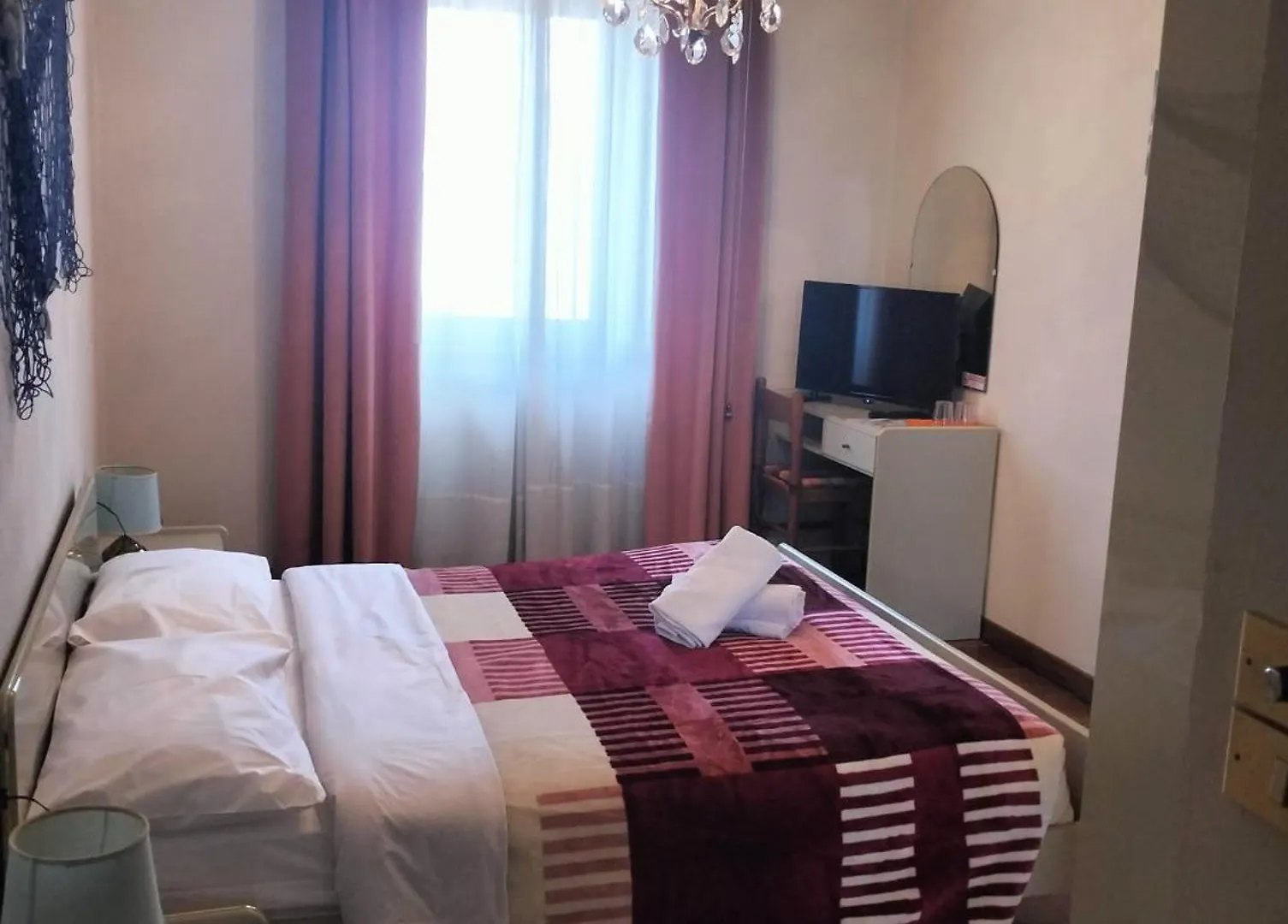 La Grotta San Michele Hotel Montevettolini